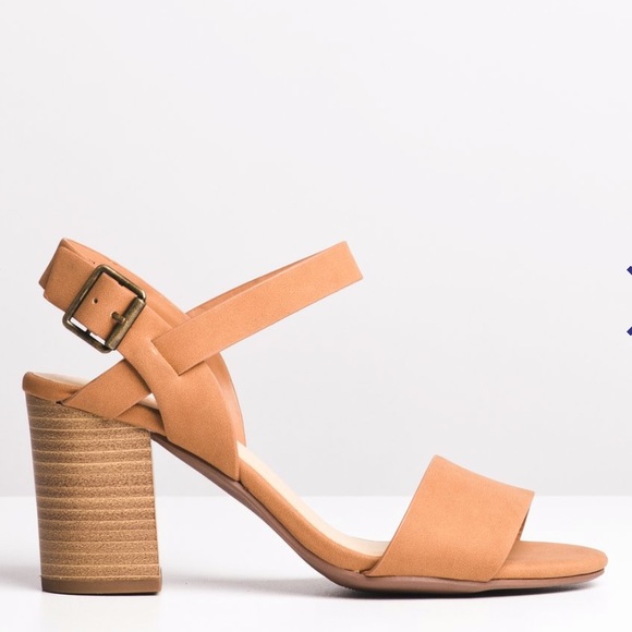 New | Stacked Block Heel Sandals - Picture 2 of 6